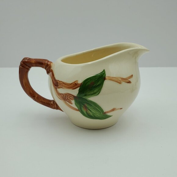 Franciscan Apple Creamer & Sugar Bowl with Lid - Picture 9 of 15